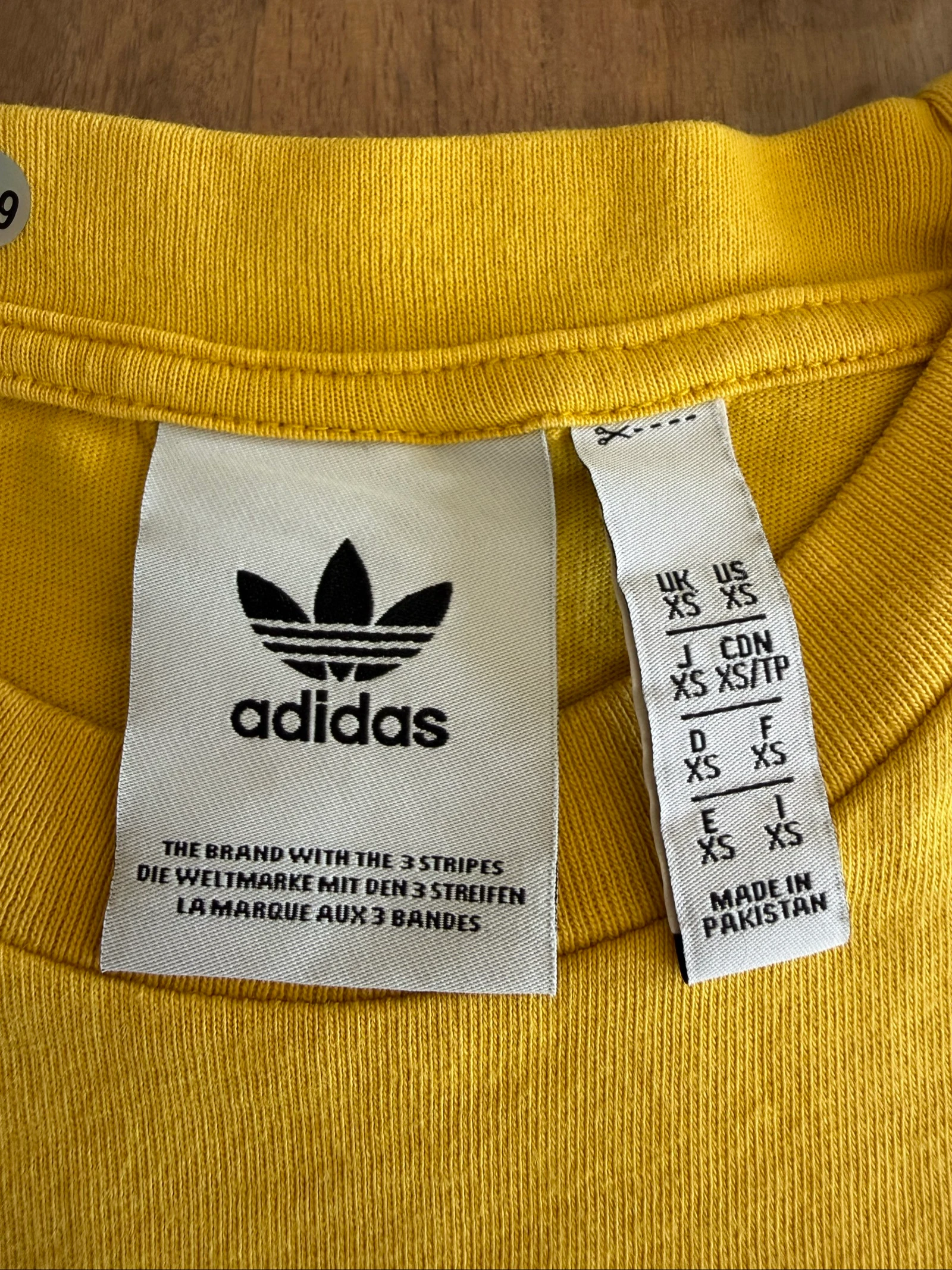 Camiseta Adidas Originals Hombre XS – Amarillo Mostaza – Logo Trébol – Vintage – Muy buen estado – photo 5